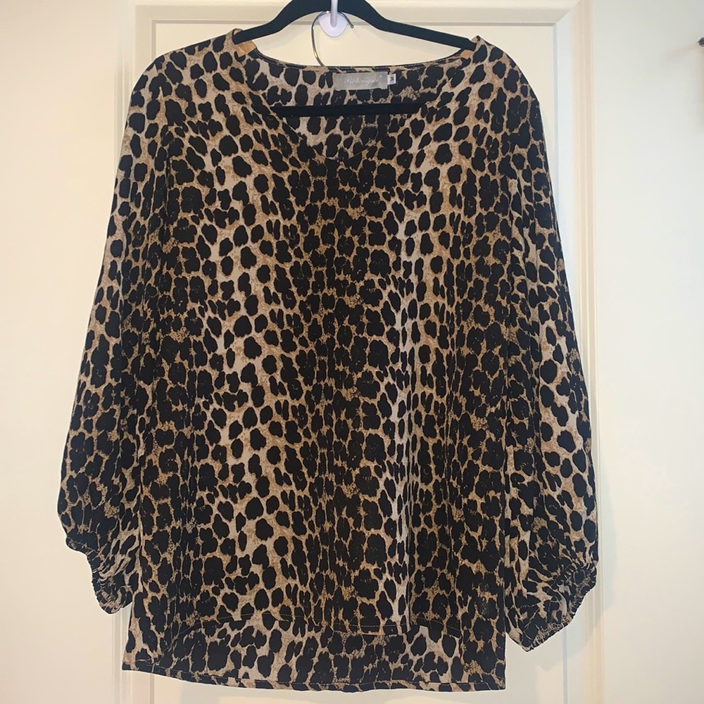 Women’s leopard chiffon V-neck blouse